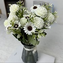 Artificial flowers