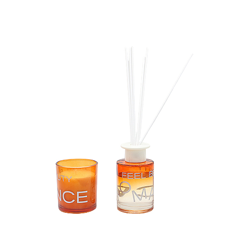 فواحة مع شمعة