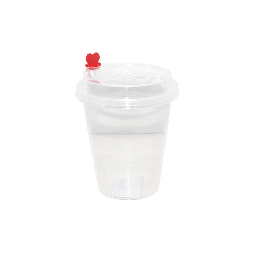 كوب بلاستيك